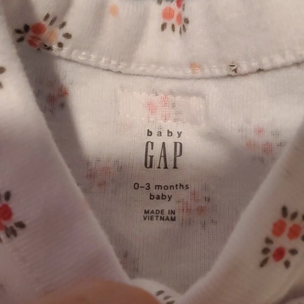 🐻 Baby Gap Outfit size 0-3 months